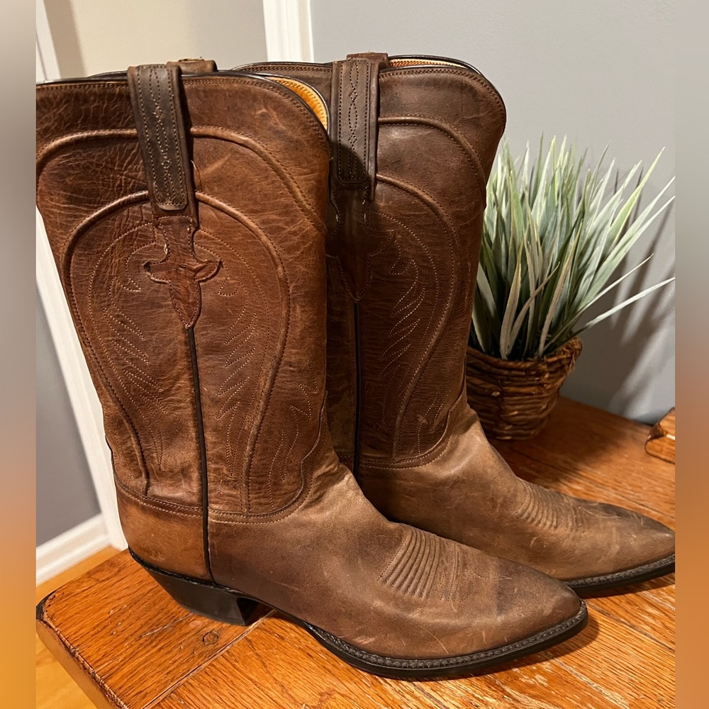 Lucchese brown cowboy boots size 8